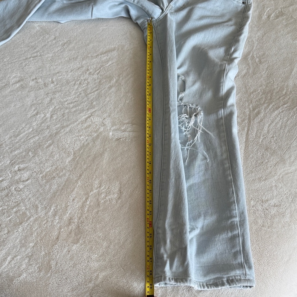 Old Navy OG loose Light Indigo Jeans / 4 - Picture 3 of 7